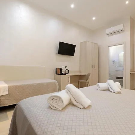 Luxury Little Chicago 4* Рим
