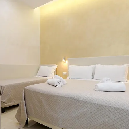 Luxury Little Chicago 4*